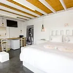 Anixi Lounge - Adults Only אורנוס